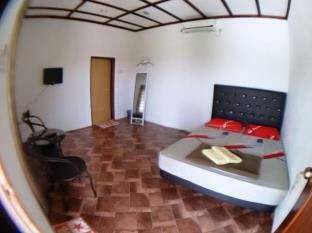 Izz Room Motel Langkawi Ngoại thất bức ảnh